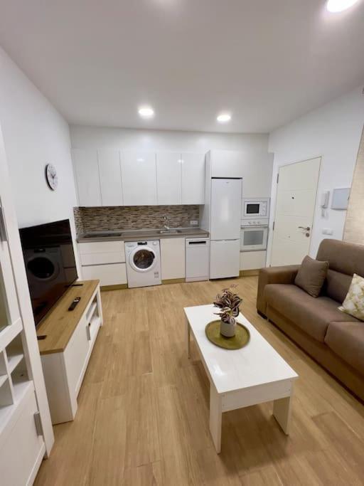 Rockside Residences Suites La Linea La Línea de la Concepción المظهر الخارجي الصورة